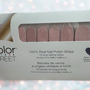 * BLUSHING IN FLUSHING - Color Street Real Nail Strips - NEW